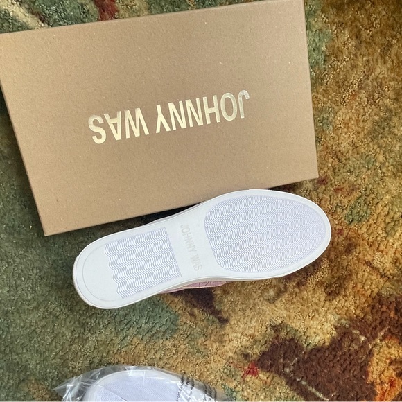 Johnny Was Crane slip on sneakers - Picture 4 of 13